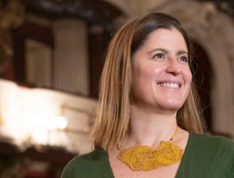 Carmen Gloria Larenas: "El Municipal no es de nadie en particular, las artes las hacemos para todas las personas"