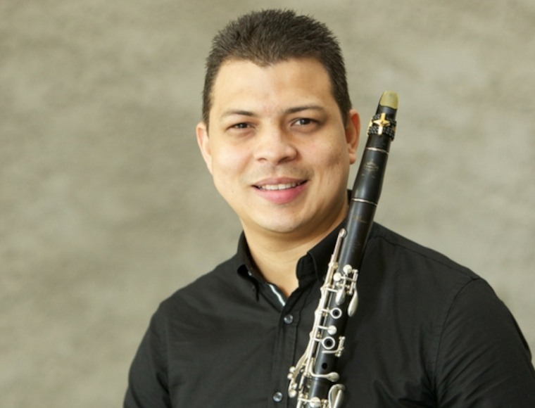 David Medina: "Desde que llegué a Chile, ha sido mi motivación aportar al desarrollo en la formación de los clarinetistas"