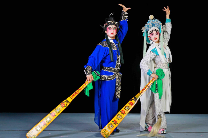 Los montajes se presentarán en el Municipal de Las Condes, Teatro Oriente, Teatro Finis Terrae, Teatro Nacional Chileno y Matucana 100.