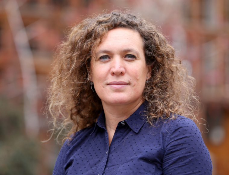 Karina Fischer: “Estoy orgullosa de que la Universidad Católica se haya hecho cargo de Radio Beethoven, ha sido una acción sostenida y de gran compromiso público”