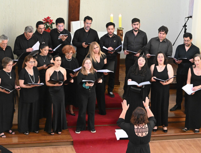 El Coro Dietrich Bonhoeffer cumple diez años y conmemora con música el legado del pastor -y mártir- que le da su nombre