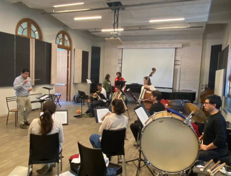 Música UC estrena producción en castellano de La historia del soldado, adaptada para el público infanto juvenil