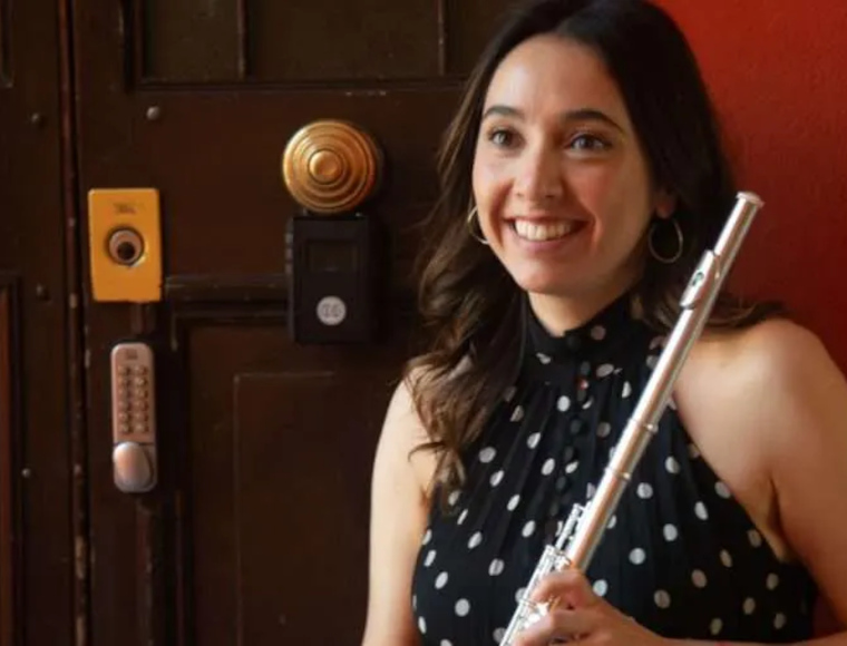 Macarena Pardo, primera titulada del magíster en Interpretación UC: "Haré un homenaje a las compositoras que enfrentaron adversidades sólo por ser mujeres"